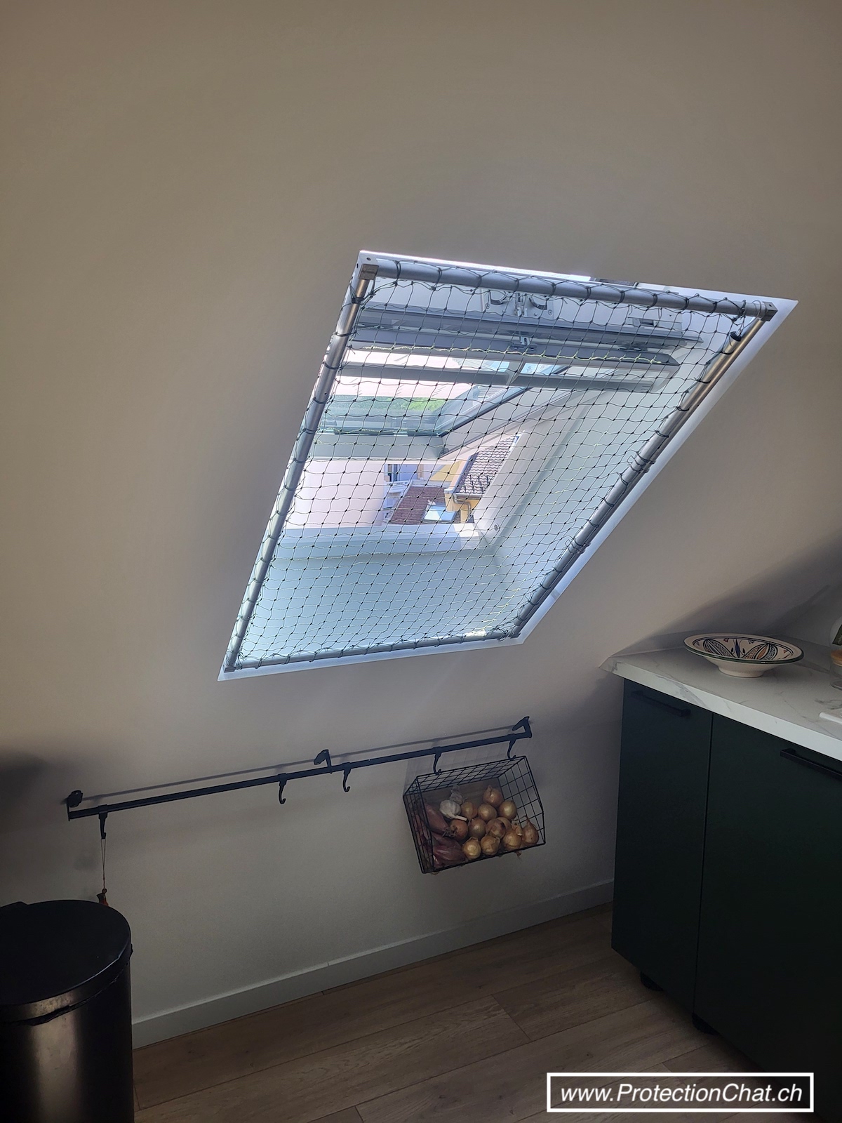 Roof window frame – 5